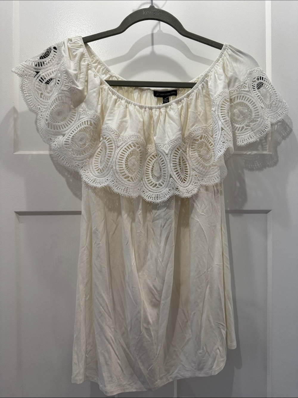 NWT Adrianna Papell Women’s White Off-Shoulder Lace Trim Tunic Size Small